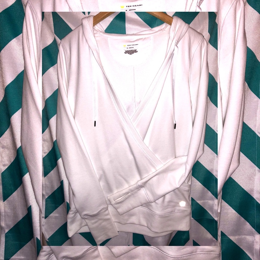 NWOT Tek Gear Lightweight Running Pullover